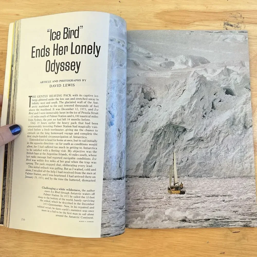 National Geographic Magazine August 1975 Niger Toronto Madeira Treasure Vintage